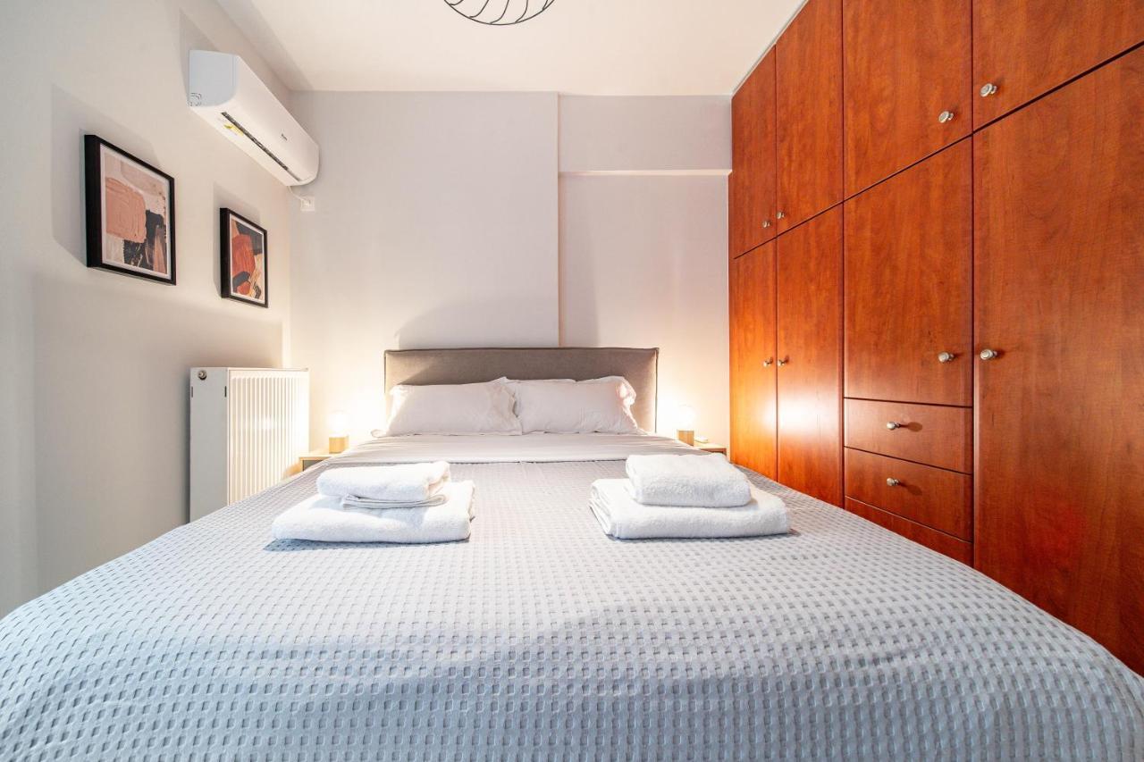 Per56 By Smart Cozy Suites - Right Next To The Metro - Parking - Available 24Hr Athens Exterior photo